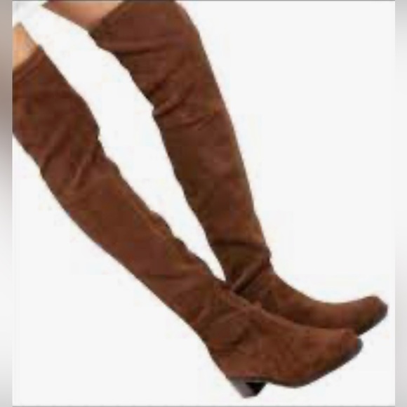 Stuart Weitzman $950 Midland Boots - Picture 4 of 16